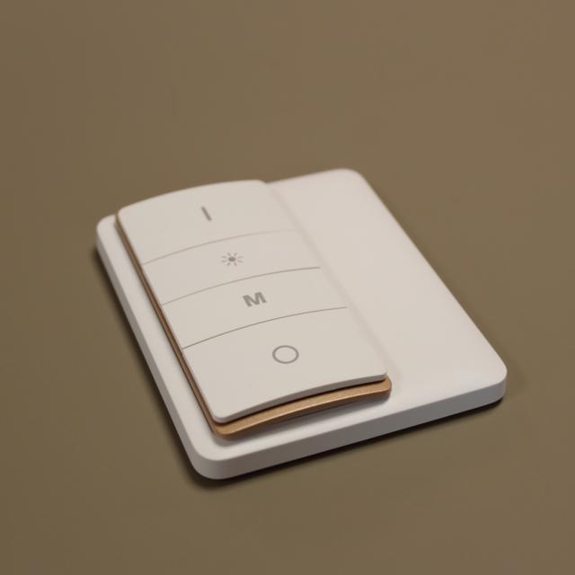 CUE-Fernbedienung MultiWhite®